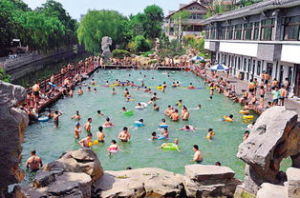濟南泉水浴場 濟南泉水浴場
