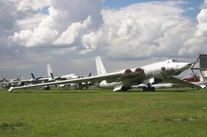 米亞-4野牛轟炸機 米亞-4野牛轟炸機