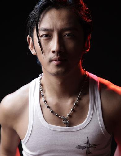 王成龍[中國內地男演員、歌手]