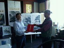 創作者獲頒榮譽證書