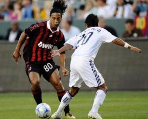 牛尾巴過人 牛尾巴過人