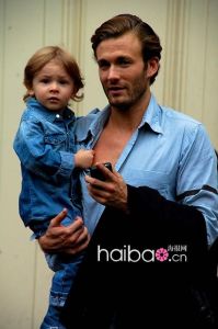 布萊德&middot;克洛寧