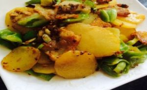 香煎土豆片五花肉 香煎土豆片五花肉