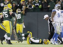 羅傑斯在收官戰腿部受傷