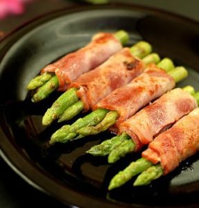 西式奶培根蝦仁蘆筍卷 西式奶培根蝦仁蘆筍卷