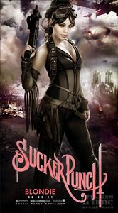 瓦妮莎&middot;哈金斯飾演Blondie