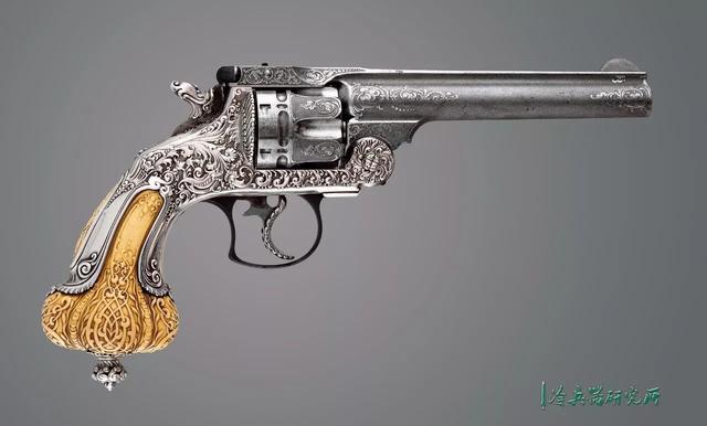 這才是真正的“暴力美學”!史密斯·蒂芙尼合作版精品手槍 這才是真正的“暴力美學”!史密斯·蒂芙尼合作版精品手槍