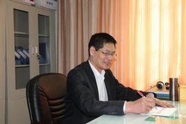 羅春林[四川民族學院教務處處長]