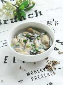 胡椒雞湯浸生蚝 胡椒雞湯浸生蚝