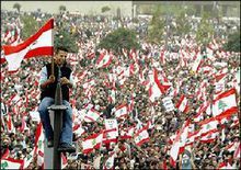 黎巴嫩真主黨組織數十萬民眾上街示威反美