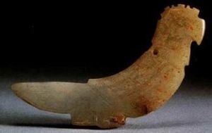 青玉鳥形佩 青玉鳥形佩