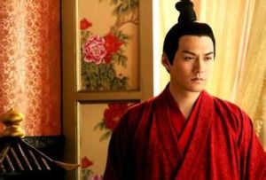 嚴寬飾演的李建成