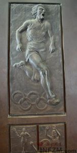 墨爾本板球場中為紀念 1956年墨爾本奧運會樹立的浮雕