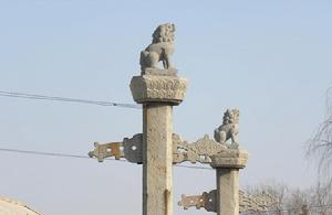 道光華表頂端的望天吼