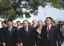 教育部部長周濟在副省長孫剛等一行省部領導