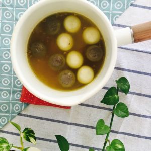 桂花芝麻元宵 桂花芝麻元宵