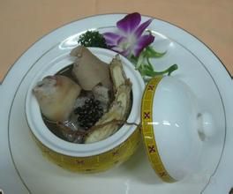 火麻仁當歸豬展湯 火麻仁當歸豬展湯