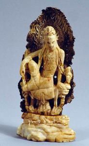 石雕水月觀音坐像 石雕水月觀音坐像