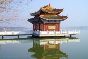 臥龍崗莊園 臥龍崗莊園