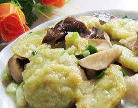 香菇燴翡翠蝦餅