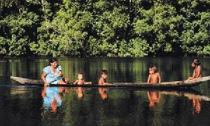 母親和孩子，這算是奧里諾科河上最壯麗而溫馨的場景了吧