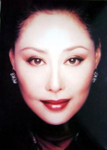 年輕時期的斯琴高娃