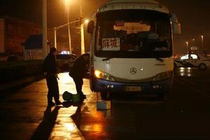 4·30湖北武漢客車遭劫持事件 4·30湖北武漢客車遭劫持事件