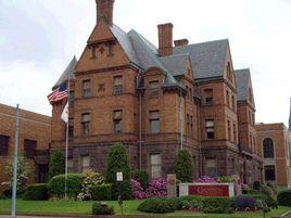 加努恩大學 加努恩大學