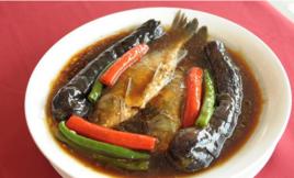 茄子燉魚 茄子燉魚