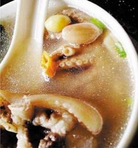 章魚花生豬手湯 章魚花生豬手湯