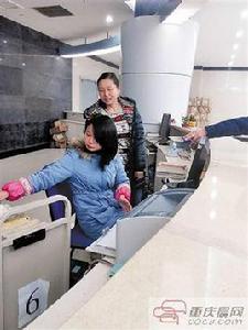 唐洪[紅爐孝心女孩]