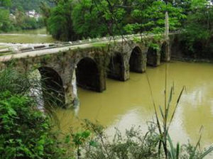 大七孔橋 大七孔橋