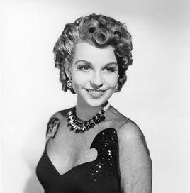 貝蒂·菲爾德 貝蒂·菲爾德