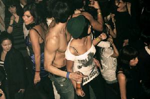 （圖）清潭洞夜店