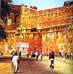 《台北晚九朝五》