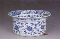 明永樂景德鎮窯青花纏枝四季花紋折沿洗