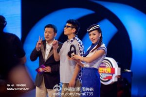 星丹在深圳衛視《年代秀》錄製現場