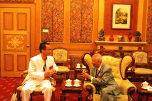 與唐明邦教授暢談易經