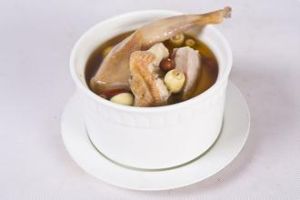 蓮子芡實燉鵪鶉湯 蓮子芡實燉鵪鶉湯