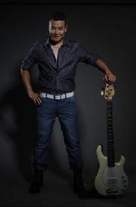 那·日蘇[額爾古納樂隊主唱]