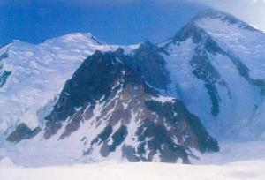 加舒爾布魯木山2峰