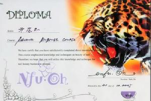 小男孩美甲 小男孩美甲