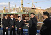 習近平考察昆明南站