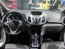 福特翼搏 內飾圖