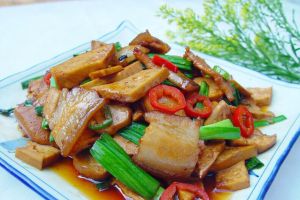 老臘肉炒五香豆乾