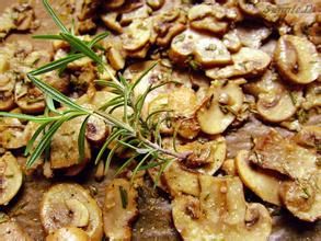 迷迭香煎蘑菇 迷迭香煎蘑菇