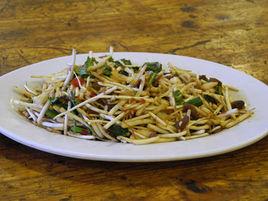 苤菜根炒肉絲 苤菜根炒肉絲