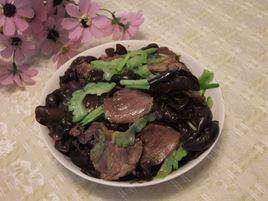 黑木耳炒牛肉 黑木耳炒牛肉