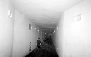 壹號樓裡面深邃的長廊