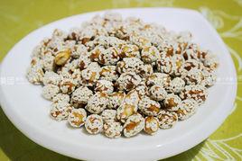 穿衣花生 穿衣花生